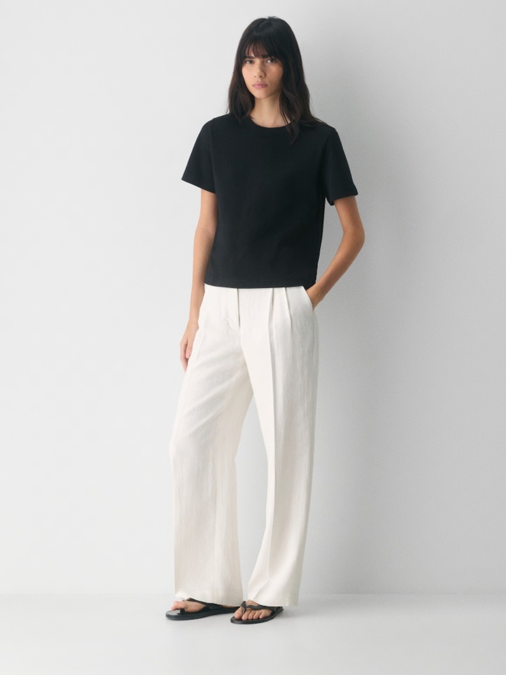 NWT Aritzia The Effortless Pant